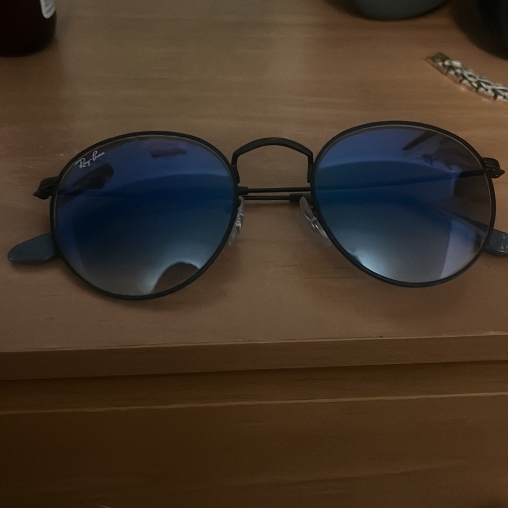Blue Rounded Ray Bans - image 2